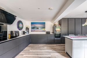 Photo 23- click for photo gallery